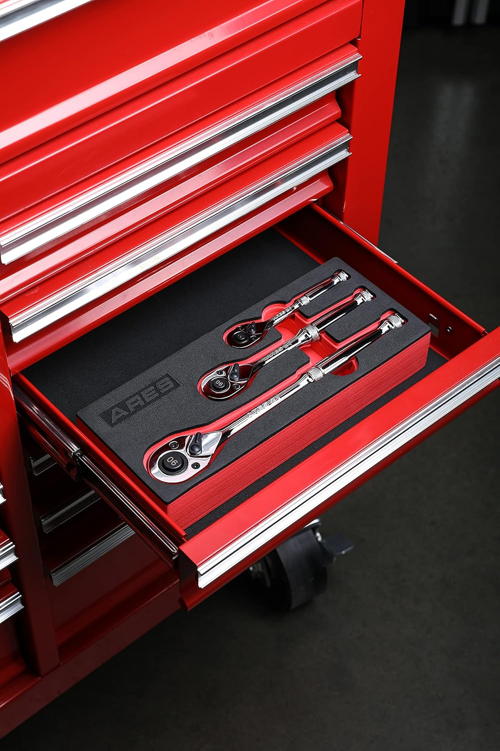 42048-3-Piece 90 Tooth Ratchet Set - Premium Chrome Vanadium Steel Construction & Mirror Polish Finish - Quick Release for Easy Socket Change - 90-Tooth Reversible Design with 4 Degree Swing - Image 7